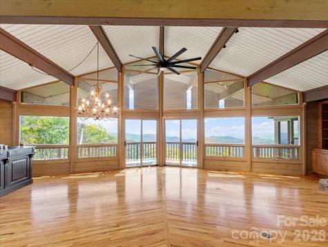 218 Slickrock Road Burnsville NC 28714