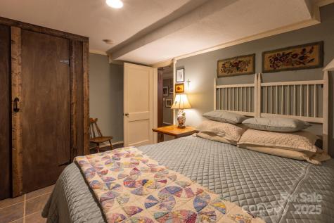 26 Kitazuma Road Black Mountain NC 28711