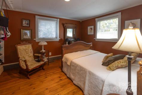 26 Kitazuma Road Black Mountain NC 28711