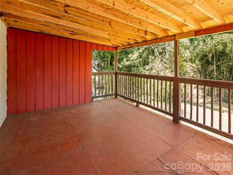 32 Hillendale Road Asheville NC 28805