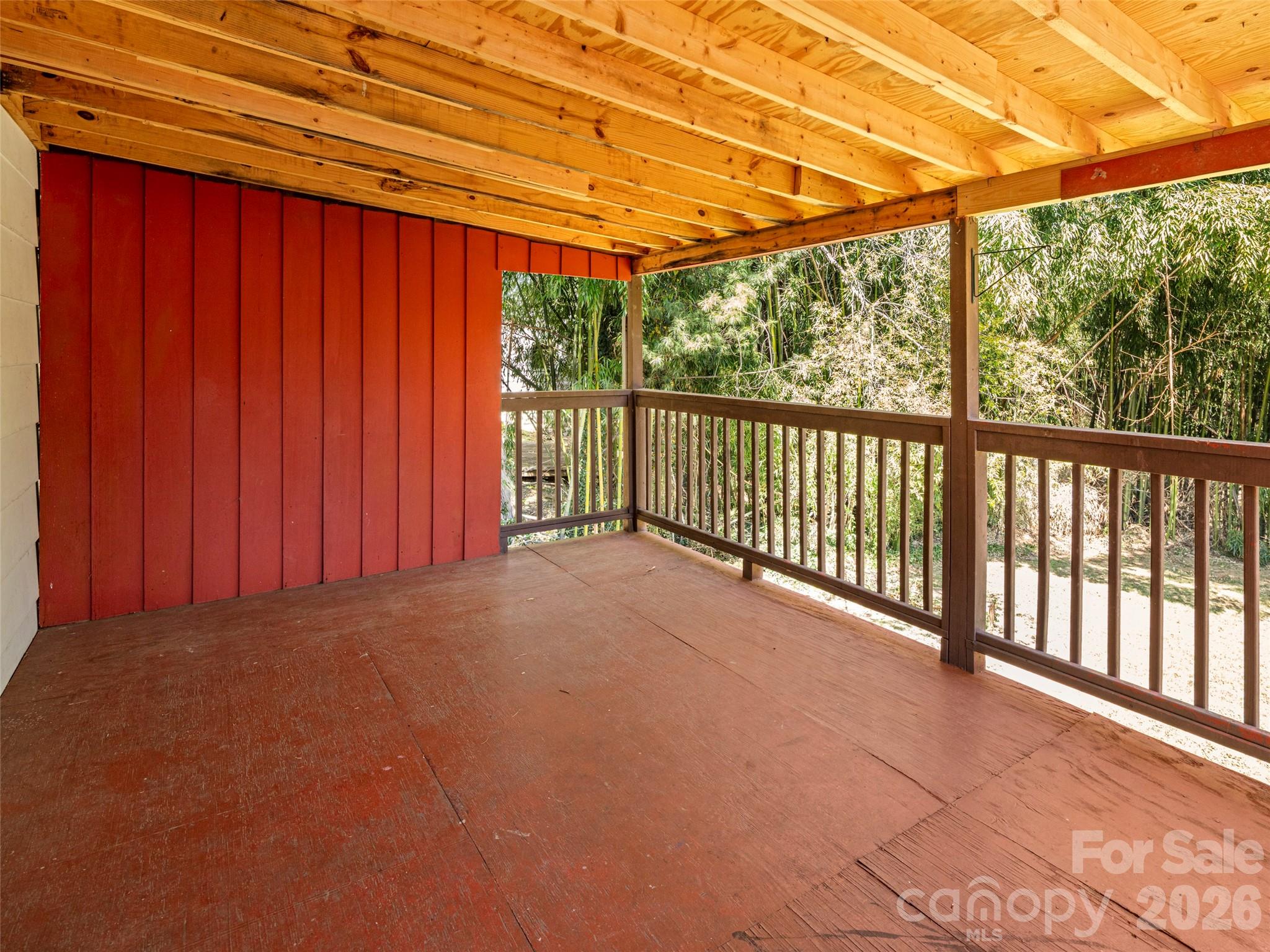 32 Hillendale Road Asheville NC 28805