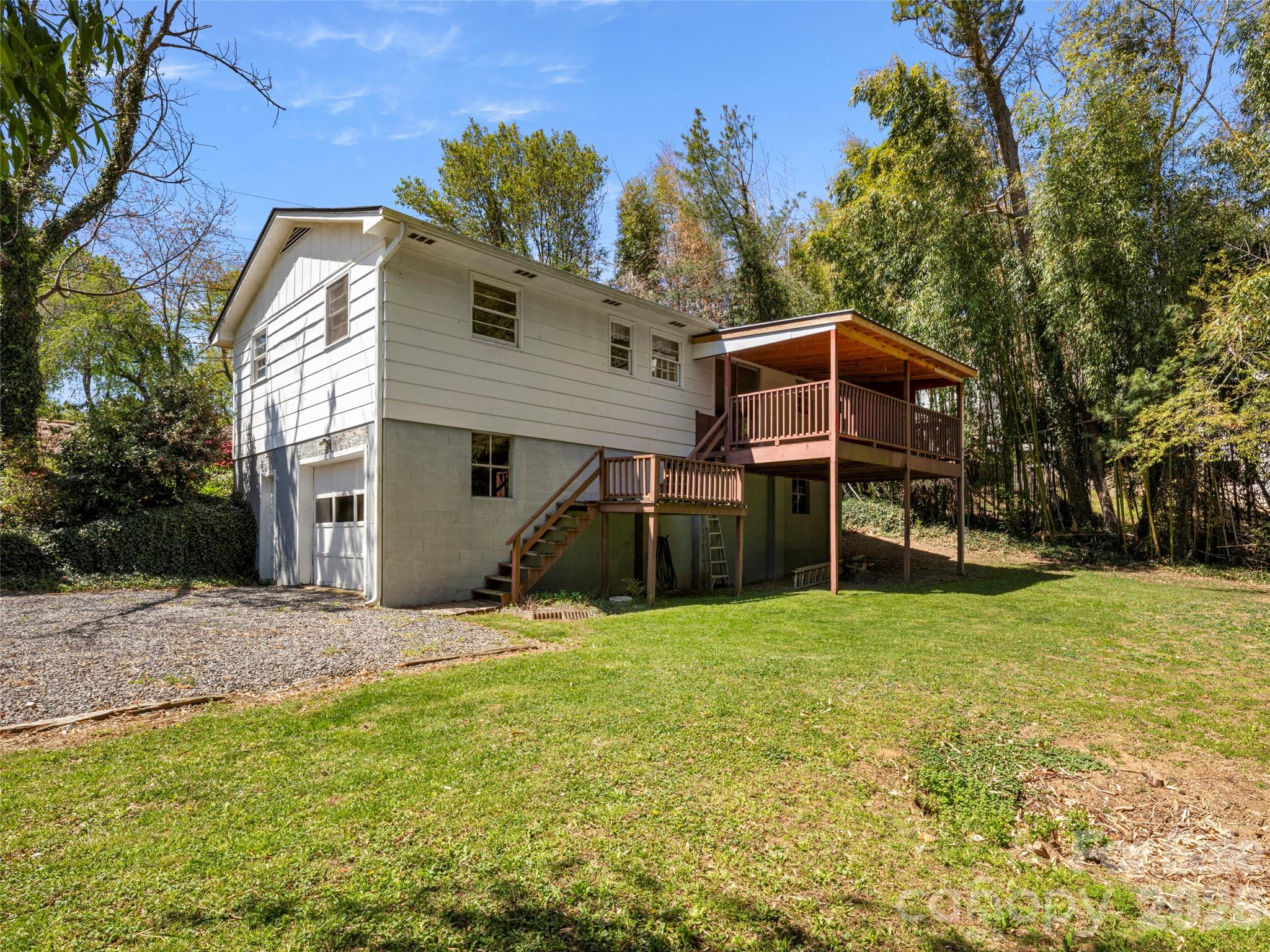 32 Hillendale Road Asheville NC 28805
