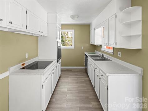 32 Hillendale Road Asheville NC 28805