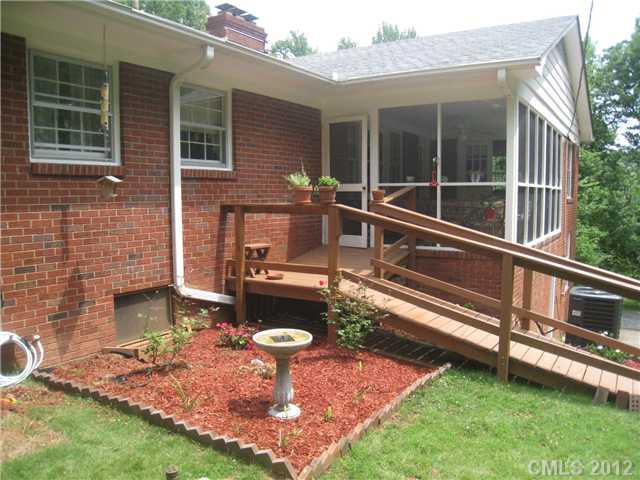 333 Hillandale Drive Charlotte NC 28270