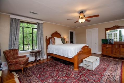 1220 N Piedmont Avenue Kings Mountain NC 28086
