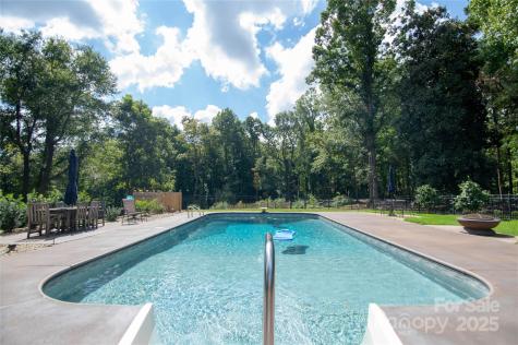 1220 N Piedmont Avenue Kings Mountain NC 28086