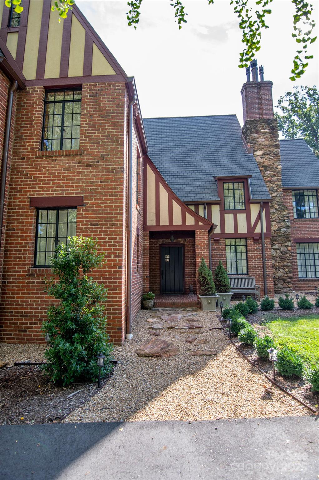 1220 N Piedmont Avenue Kings Mountain NC 28086