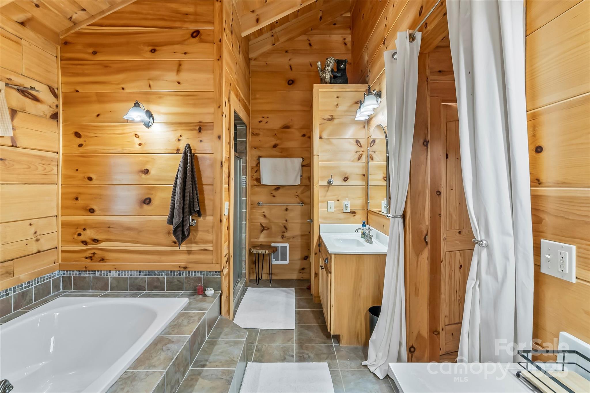 279 Outback Trail Nebo NC 28761