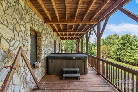 279 Outback Trail Nebo NC 28761