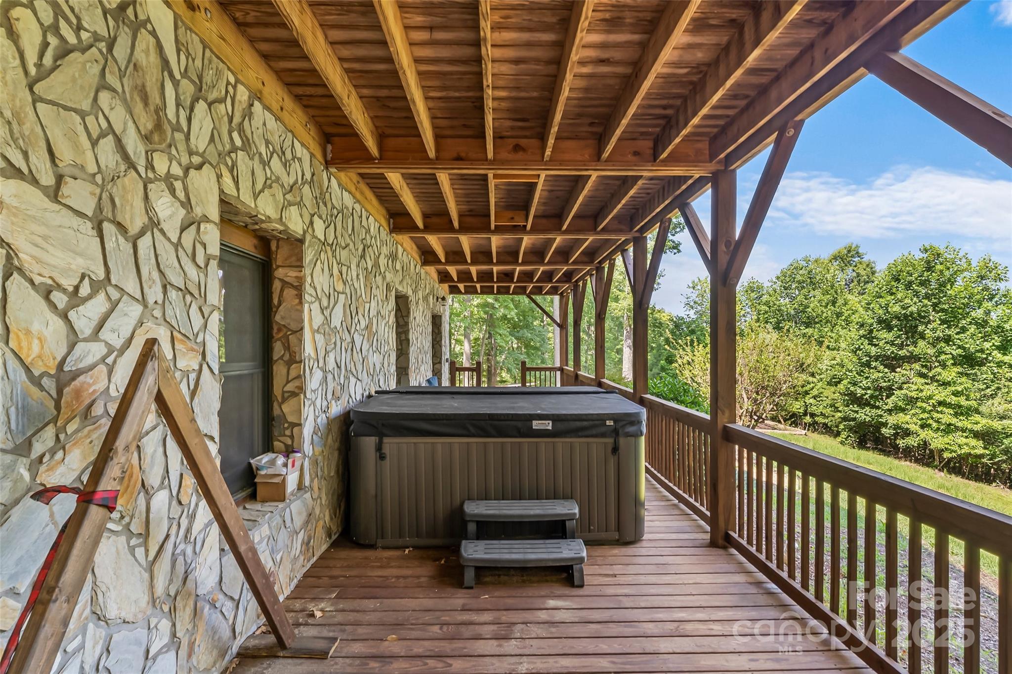 279 Outback Trail Nebo NC 28761