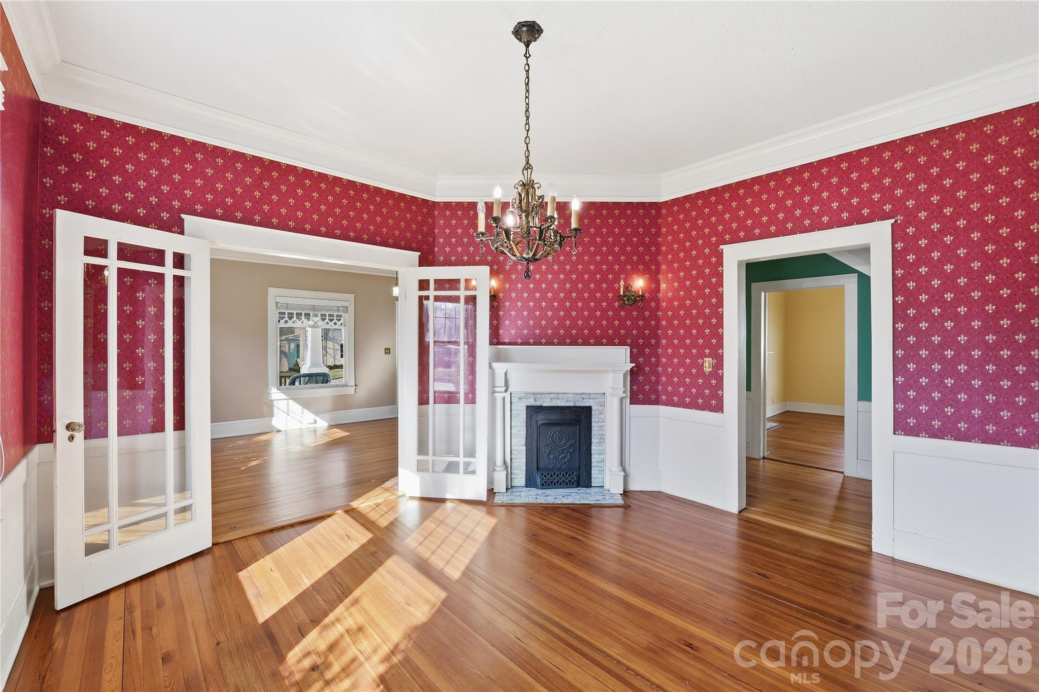 37 W Woodrow Avenue Belmont NC 28012