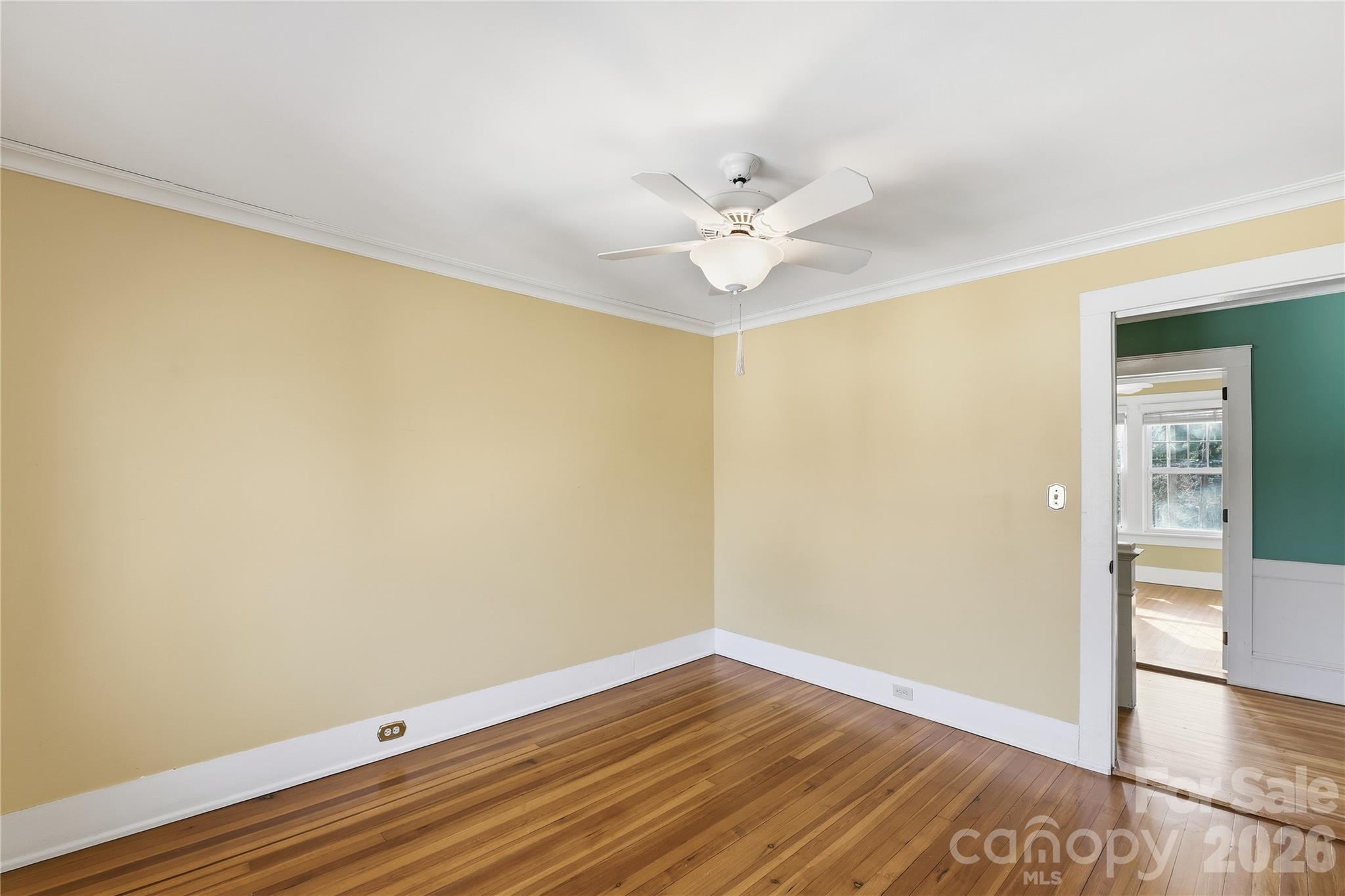 37 W Woodrow Avenue Belmont NC 28012