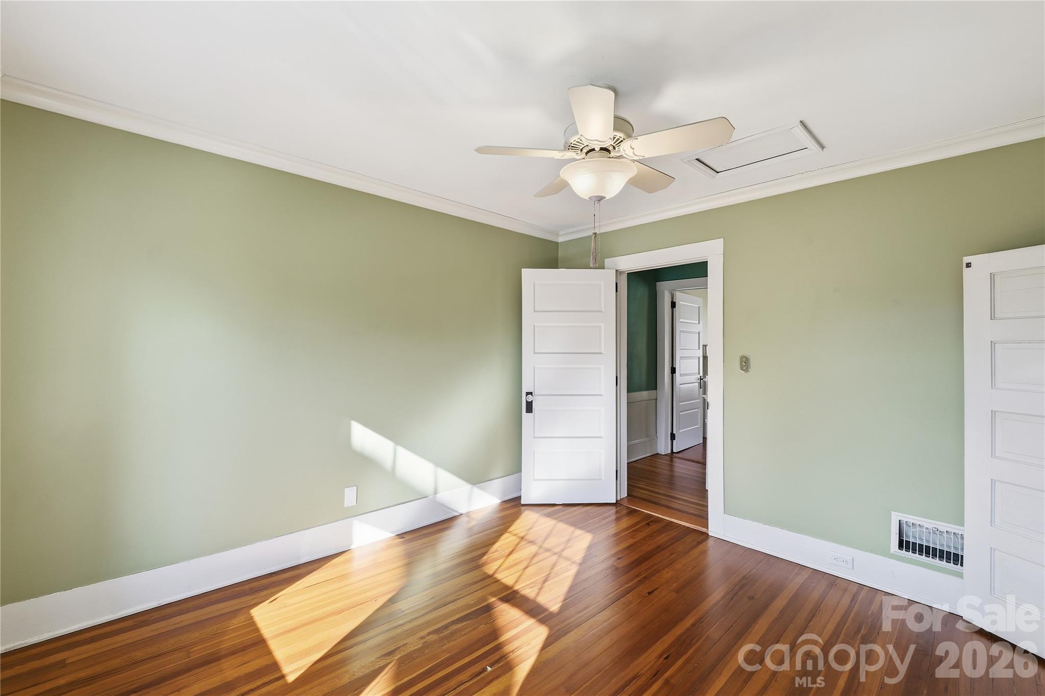 37 W Woodrow Avenue Belmont NC 28012