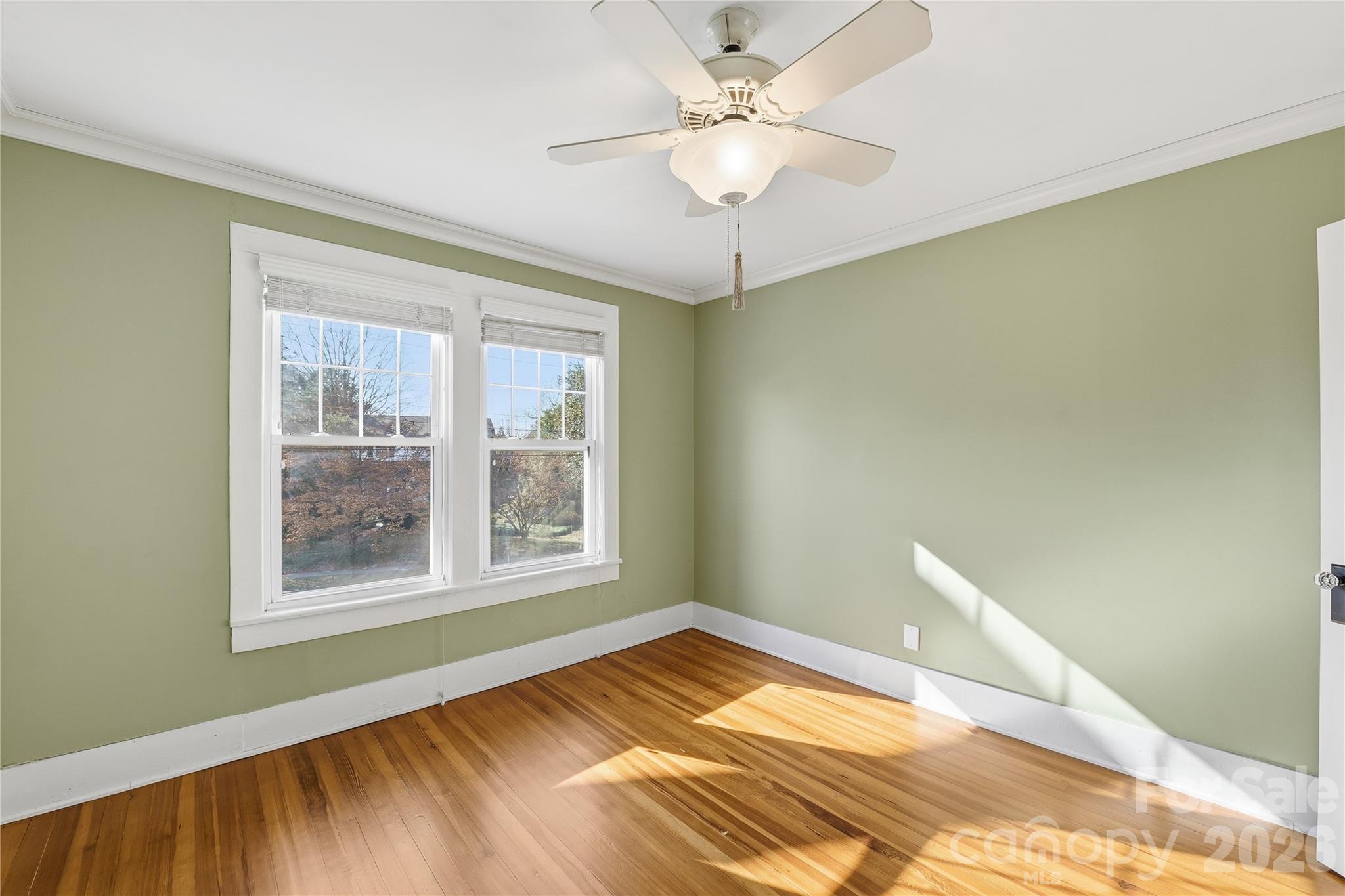 37 W Woodrow Avenue Belmont NC 28012