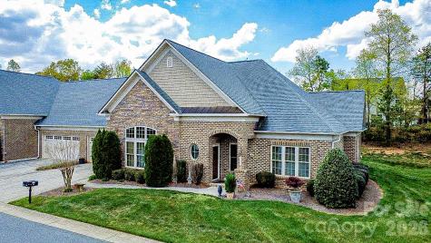 5416 Ggo Drive Greensboro NC 27406