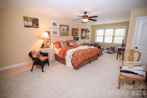 5416 Ggo Drive Greensboro NC 27406