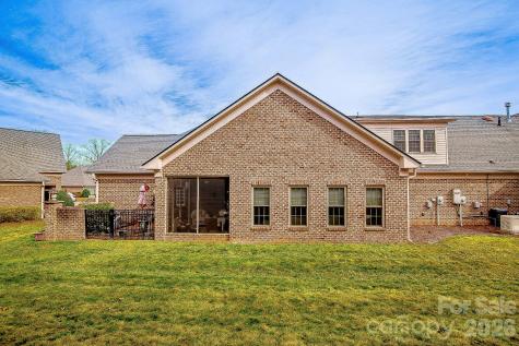 5416 Ggo Drive Greensboro NC 27406