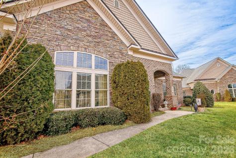 5416 Ggo Drive Greensboro NC 27406