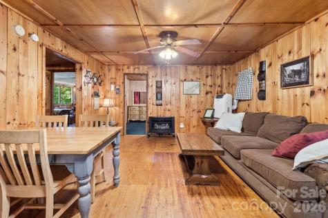 286 Rebel Drive Hot Springs NC 28743