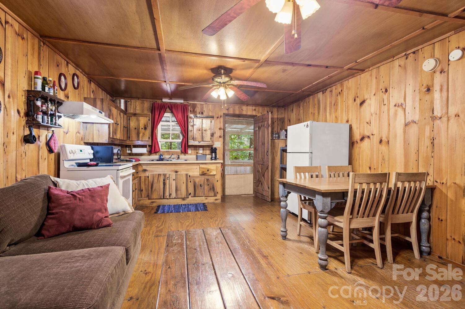 286 Rebel Drive Hot Springs NC 28743