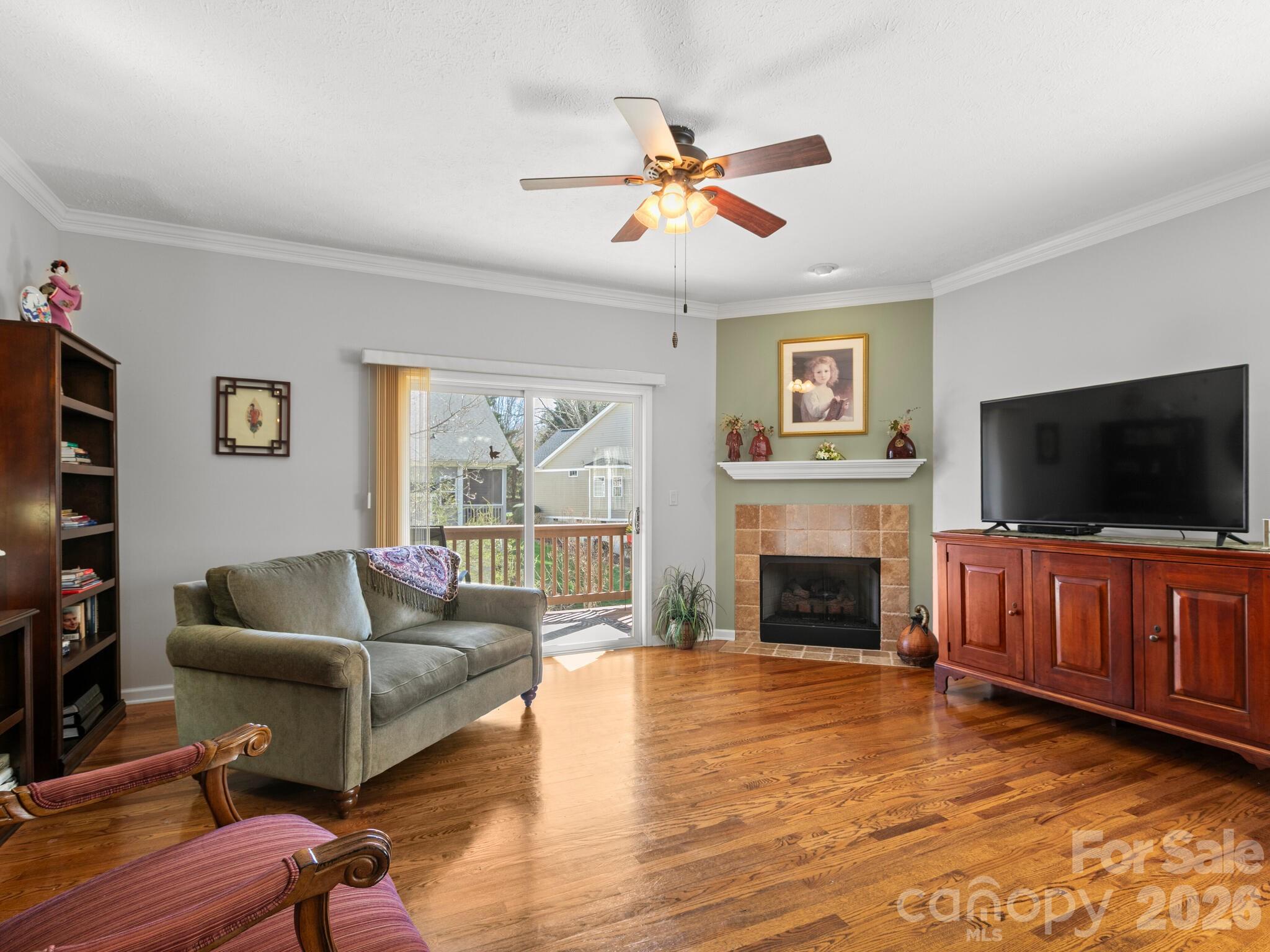 25 Old Pasture Way Hendersonville NC 28739