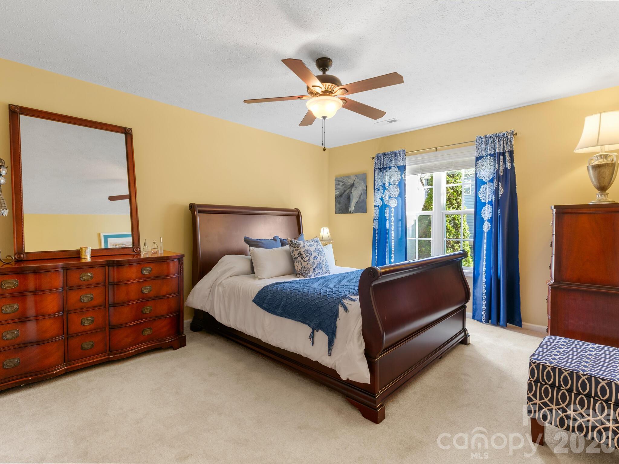 25 Old Pasture Way Hendersonville NC 28739