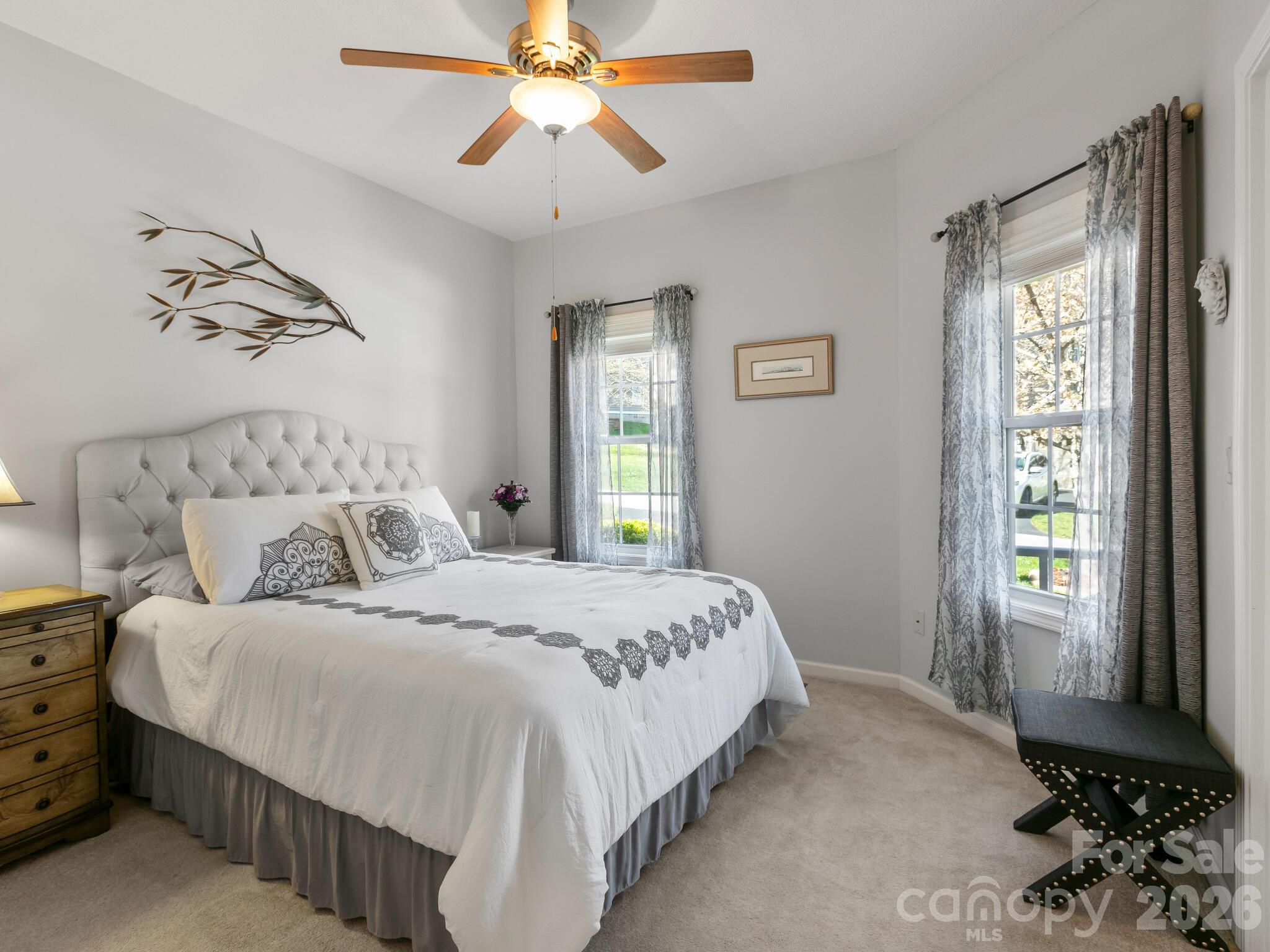 25 Old Pasture Way Hendersonville NC 28739