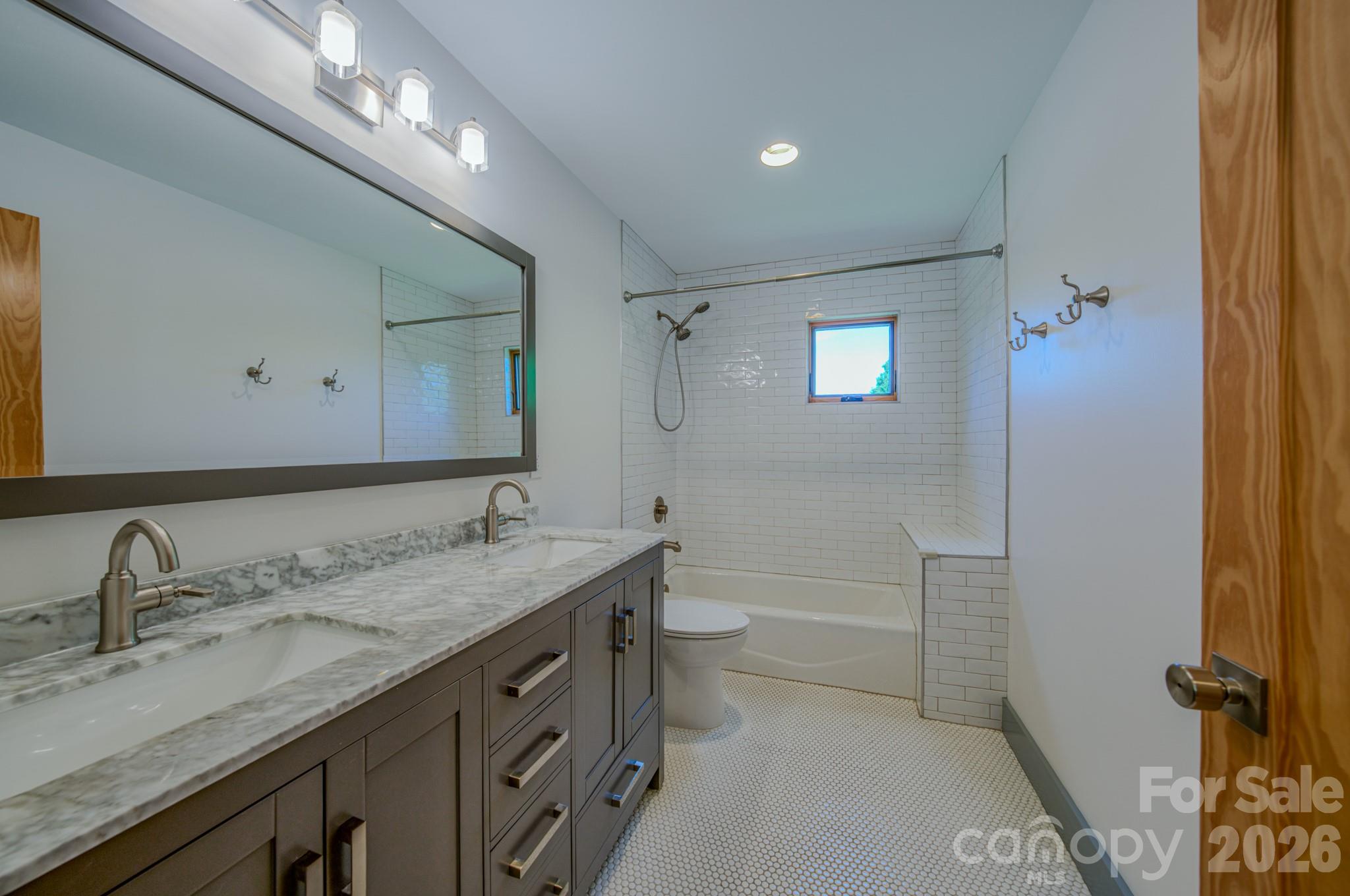 87 Deaver Street Asheville NC 28806