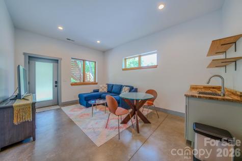 87 Deaver Street Asheville NC 28806