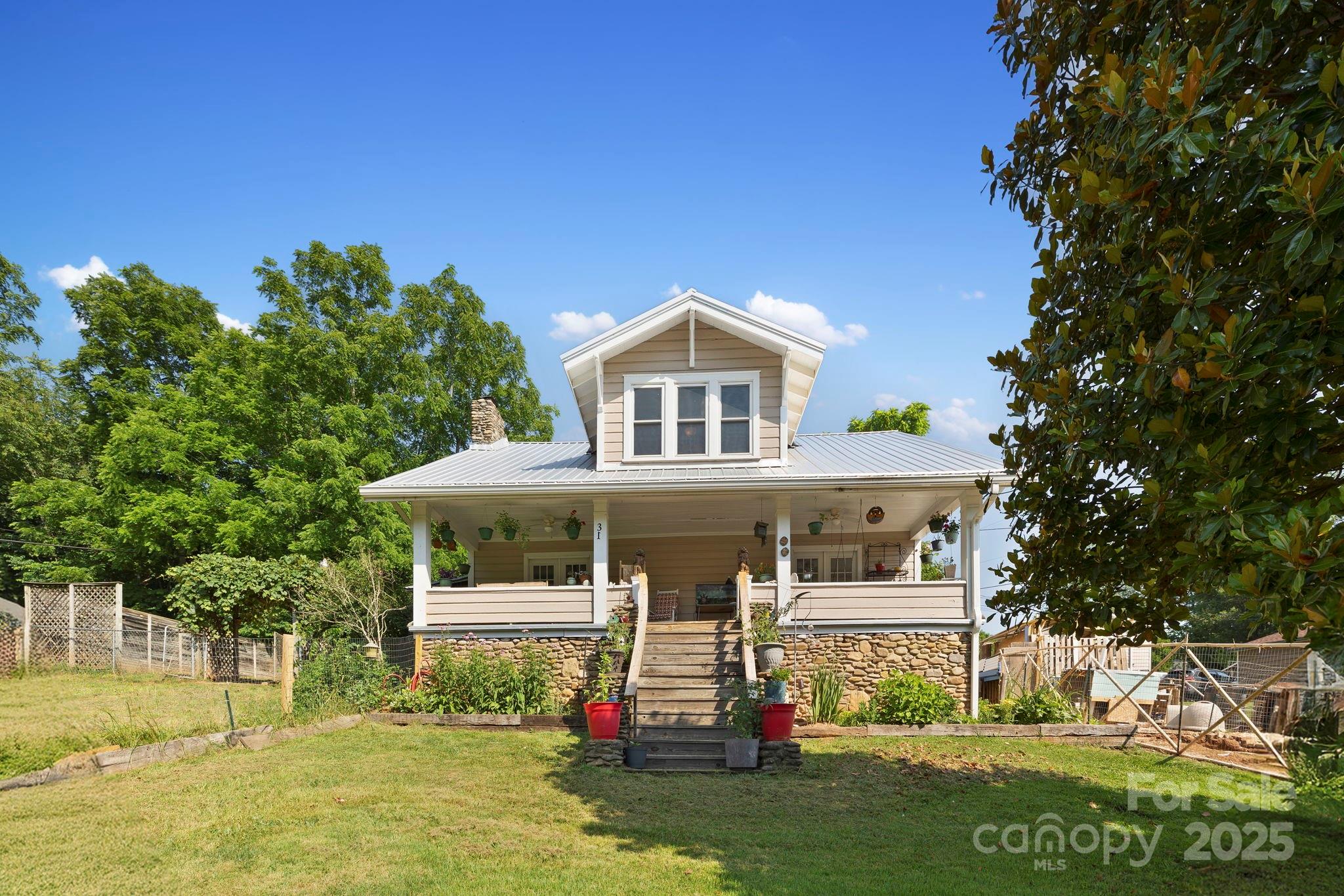 31 Abbott Moore Road Clyde NC 28721