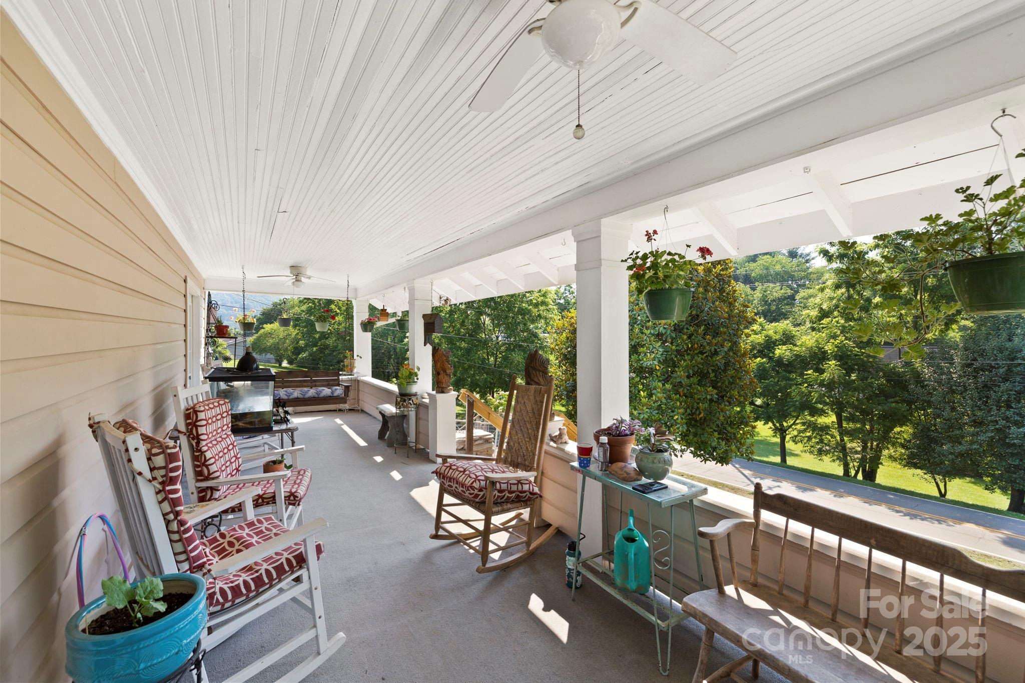 31 Abbott Moore Road Clyde NC 28721