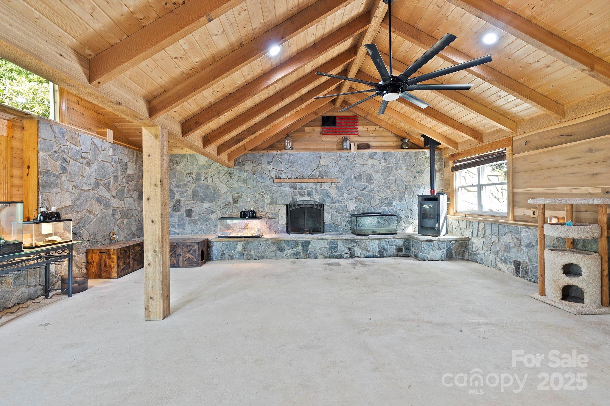 31 Abbott Moore Road Clyde NC 28721