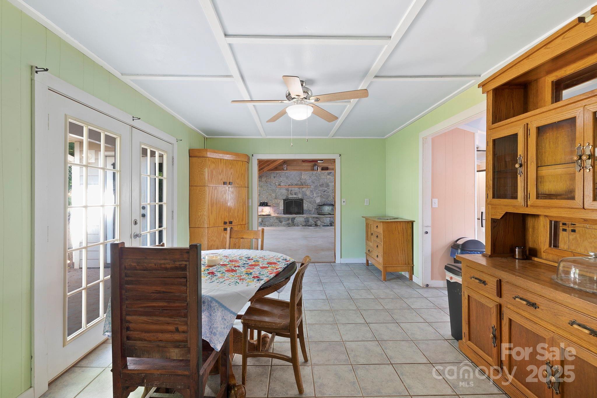 31 Abbott Moore Road Clyde NC 28721