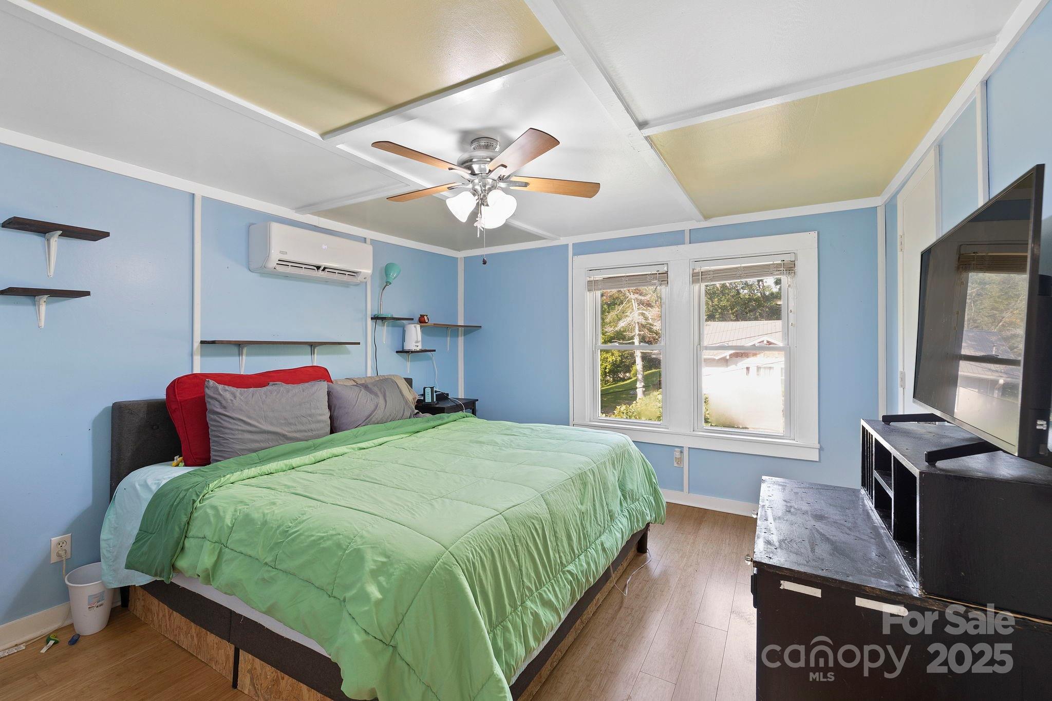 31 Abbott Moore Road Clyde NC 28721