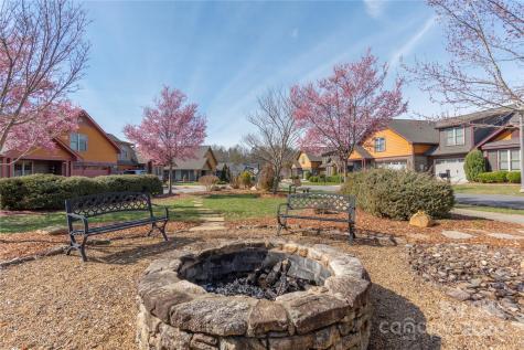 17 Craftsman View Drive Asheville NC 28804