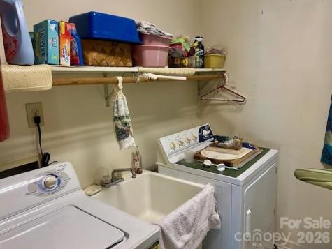3558 Playmore Beach Road Lenoir NC 28645