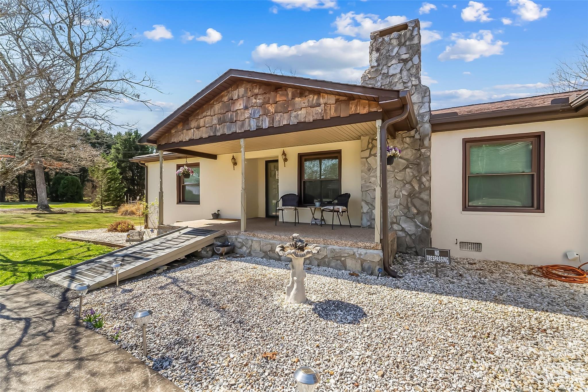 2706 Connelly Springs Road Granite Falls NC 28630