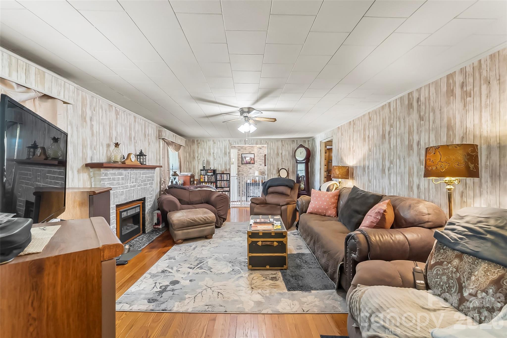 2706 Connelly Springs Road Granite Falls NC 28630