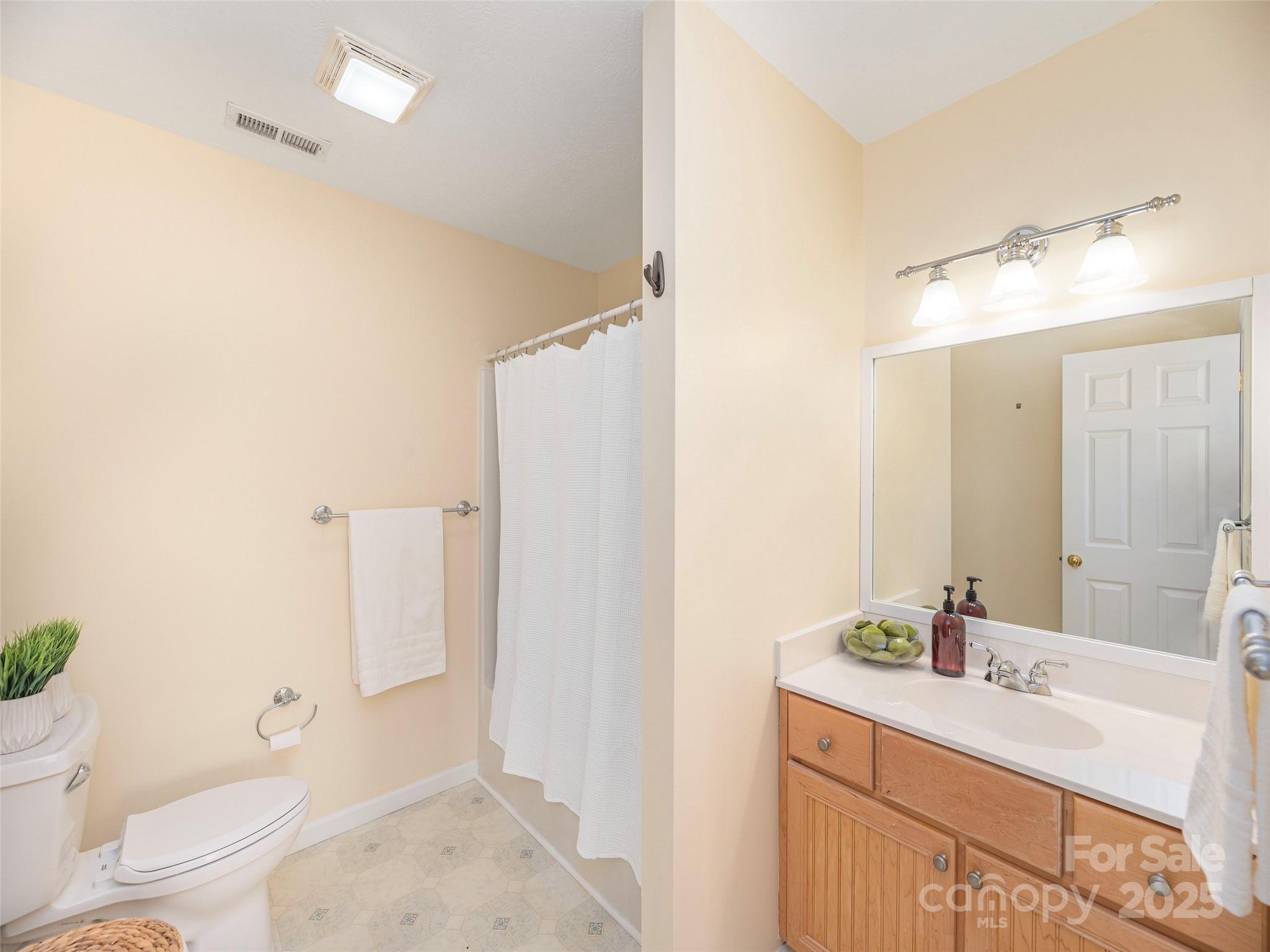 53 Vancott Court Clyde NC 28721
