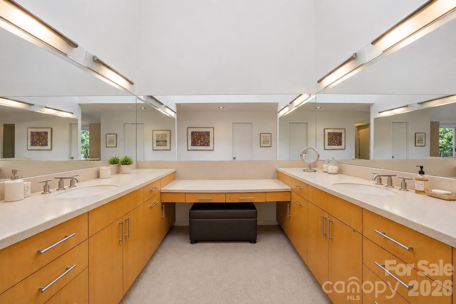 517 N Poplar Street Charlotte NC 28202