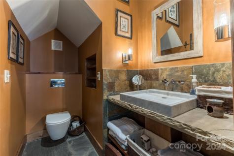 156 Cottage Drive Sapphire NC 28774