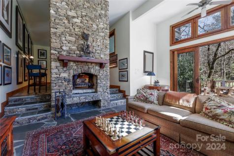 156 Cottage Drive Sapphire NC 28774