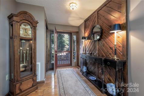 156 Cottage Drive Sapphire NC 28774