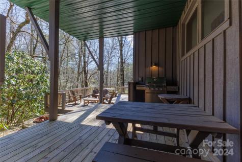 156 Cottage Drive Sapphire NC 28774