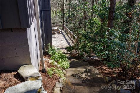 156 Cottage Drive Sapphire NC 28774