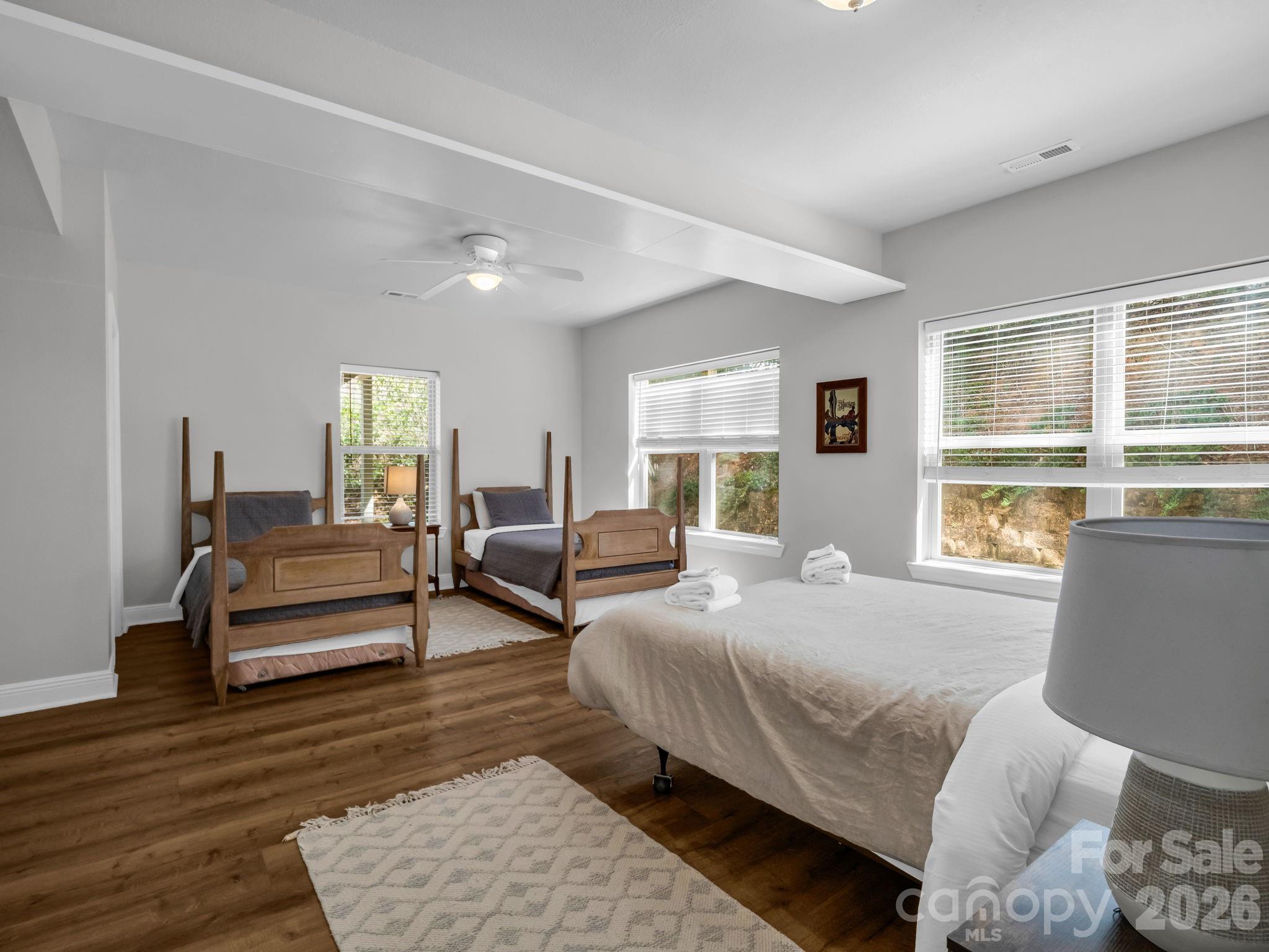 121 Fern Loop Lake Lure NC 28746