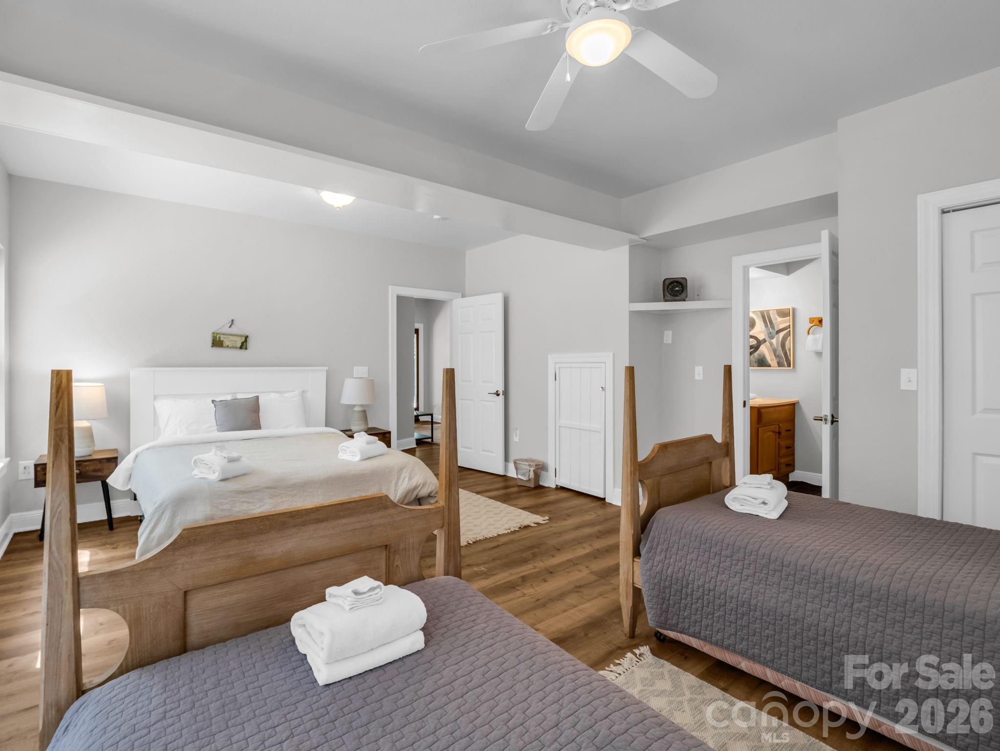 121 Fern Loop Lake Lure NC 28746