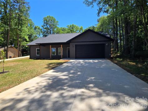 2328 Summerlin Street Winston Salem NC 27103