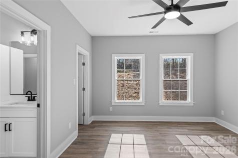 2328 Summerlin Street Winston Salem NC 27103