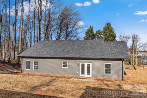 2328 Summerlin Street Winston Salem NC 27103